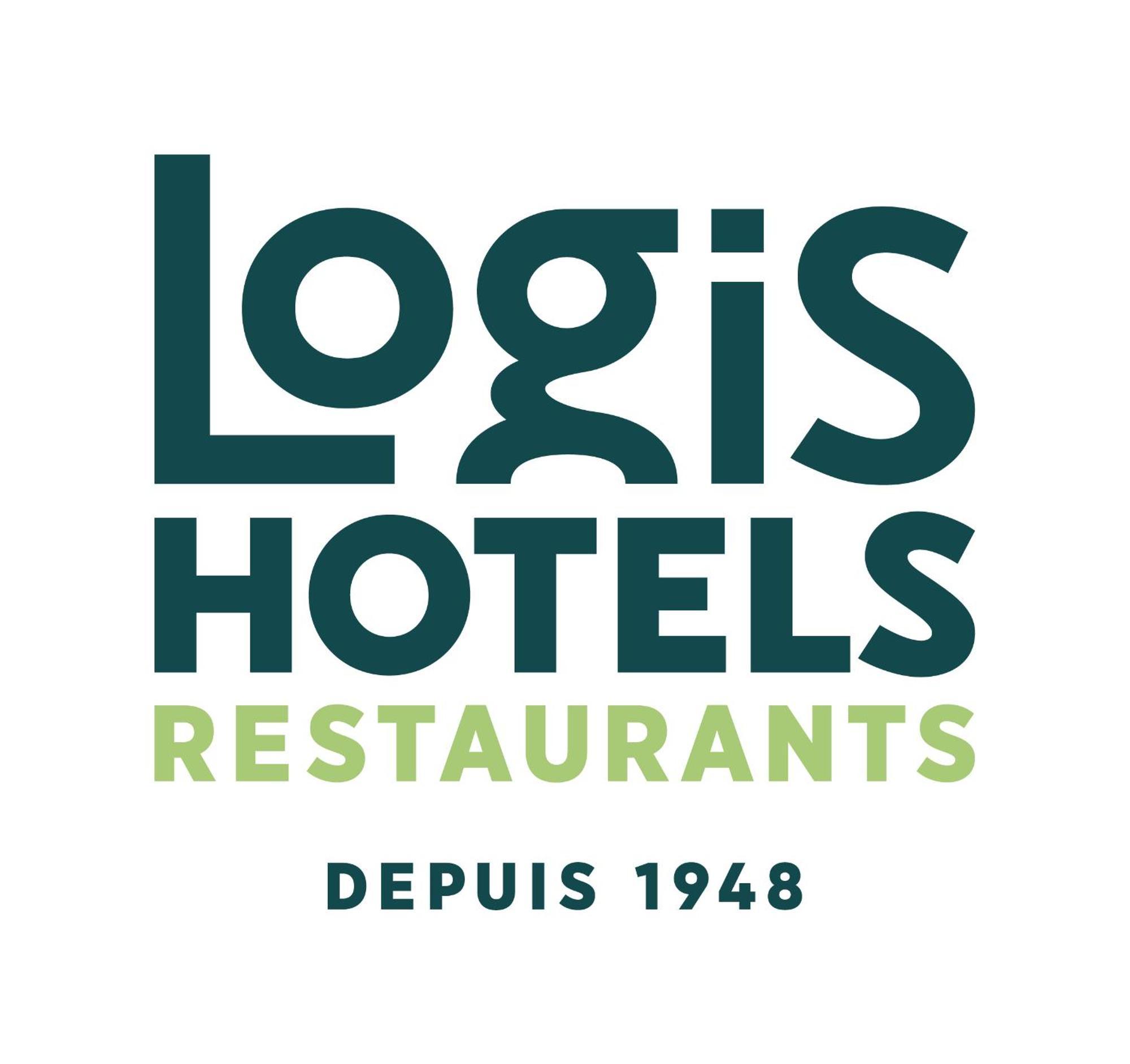 Logis Hotel & Restaurant Des Lacs Celles-sur-Plaine エクステリア 写真